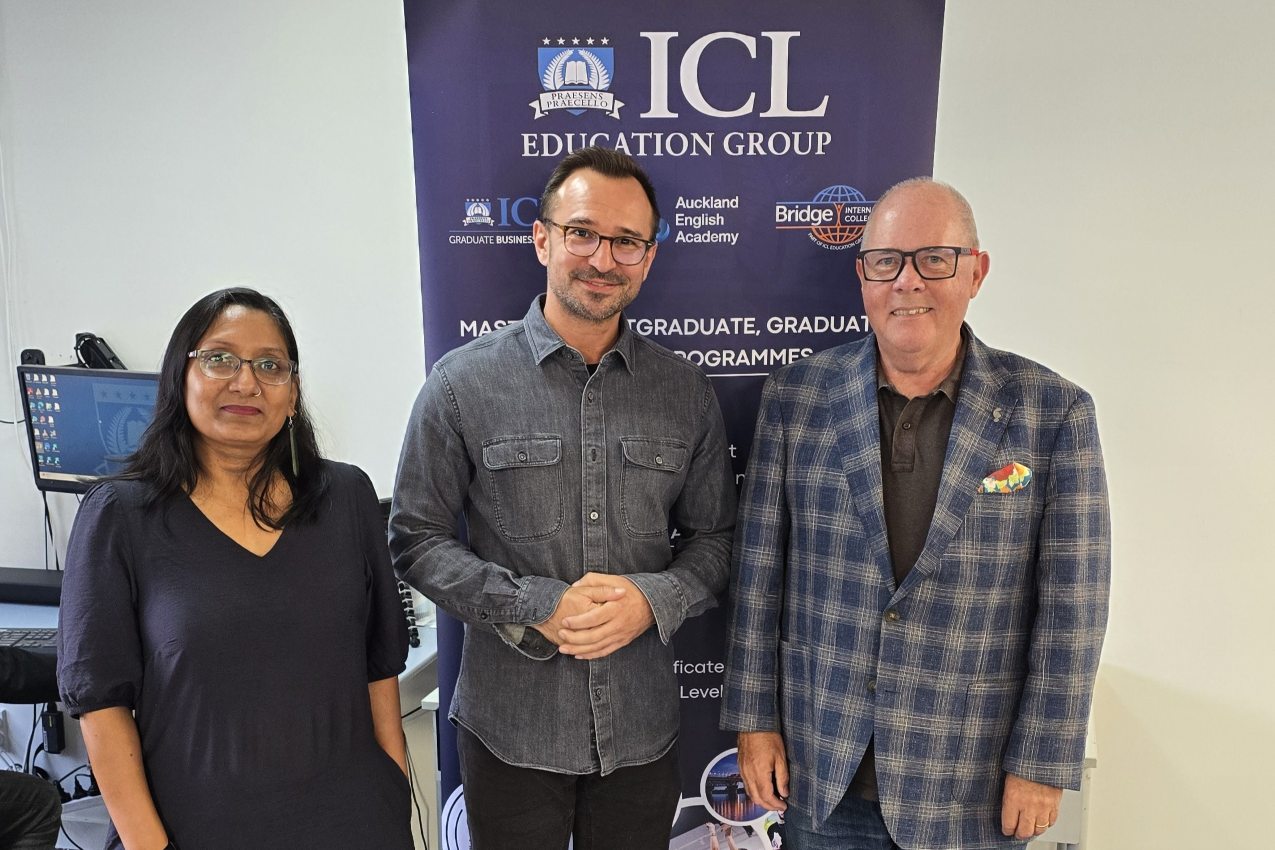 Dr. Paula Ray, Favio Hangarter and Chairman Ewen Mackenzie-Bowie