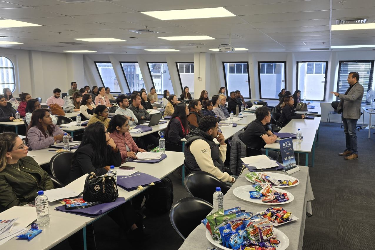 Dr Syed Jamali during orientation